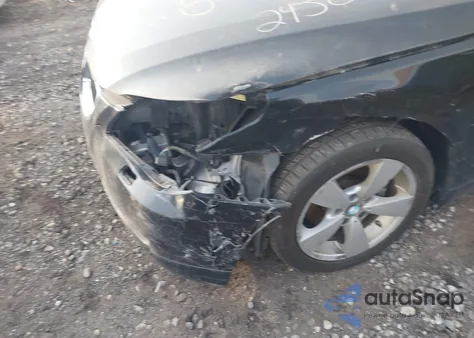 2008 BMW 528Xi z USA, uszkodzony, nr VIN WBANV13538C150423